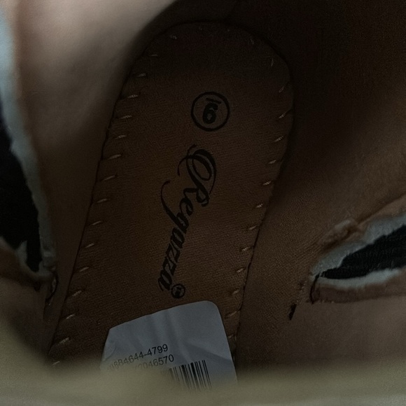 NWT Regazza Black Slip On Ankle Boots Elastic Sides Zipper Design Women’s 6 8 10 - Picture 11 of 16